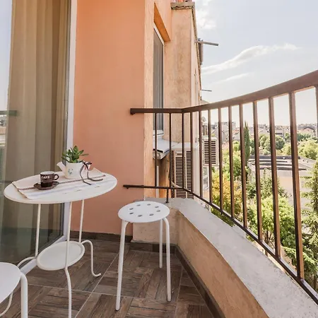 Foodie 2br близо до центъра Апартамент